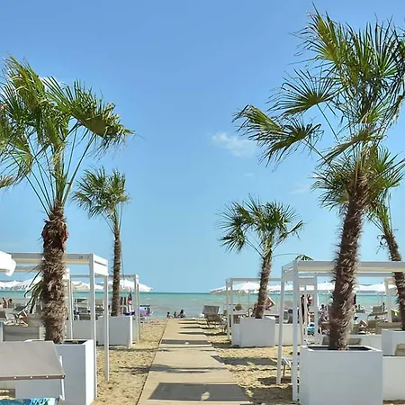 Appartement Coastal Seaside Calm With Balcony *